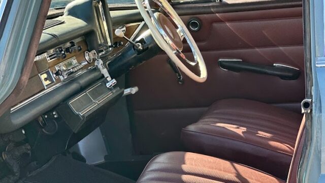 1965 Mercedes-Benz 220S Fintail