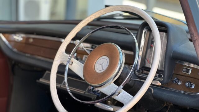 1965 Mercedes-Benz 220S Fintail