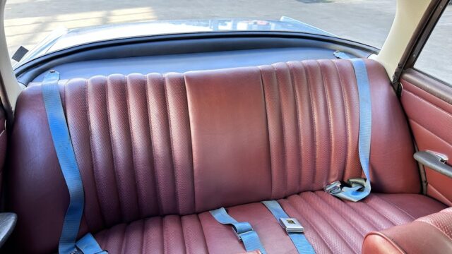 1965 Mercedes-Benz 220S Fintail