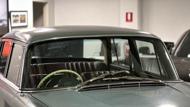 1965 Mercedes-Benz 220S Fintail