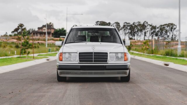 1990 Mercedes-Benz (W124) 300 TE